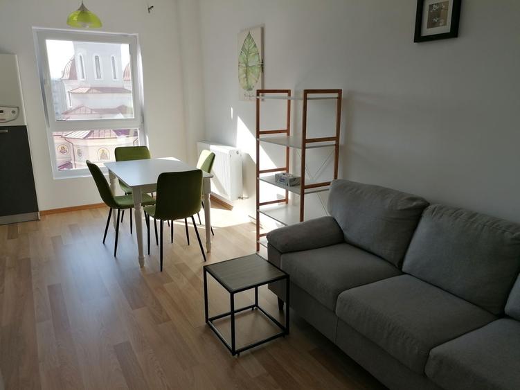 Apartament cu 3 camere decomandat în Ultracentral