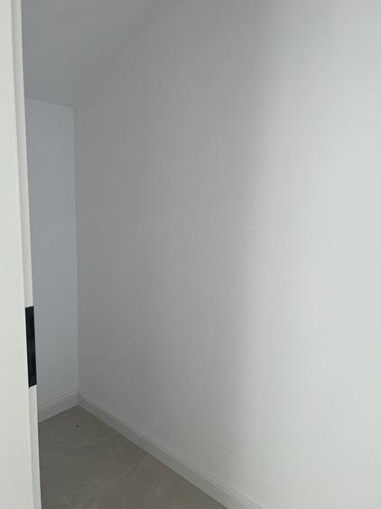 Jumatate de duplex premium, 120 mp utili, teren 256 mp, garaj ?i 3 dor - 6