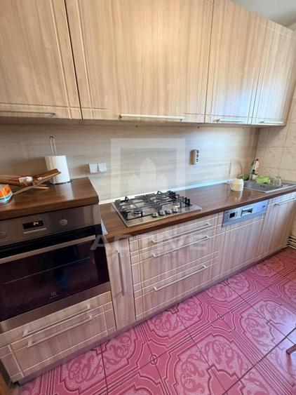 Apartament cu 3 camere decomandat, mobilat în Gheorgheni