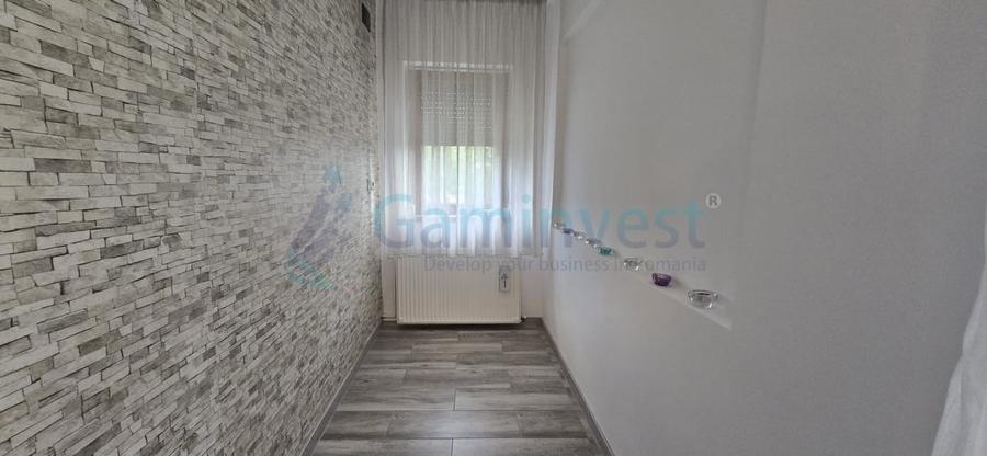 Casă individuală cu 4 camere cu Canalizare în Cacuciu Vechi