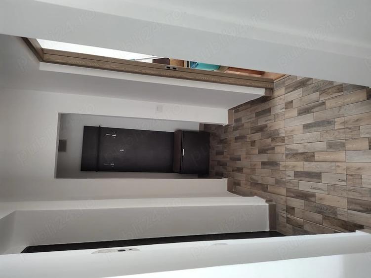 Apartament cu 2 camere decomandat în Policlinica