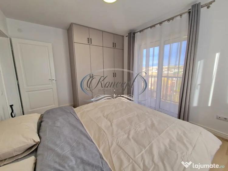 Apartament cu 4 camere semidecomandat în Borhanci