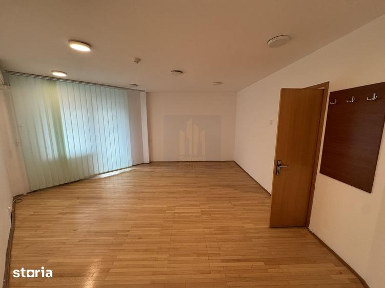 Spațiu comercial, de 84 mp, în Națiunile Unite