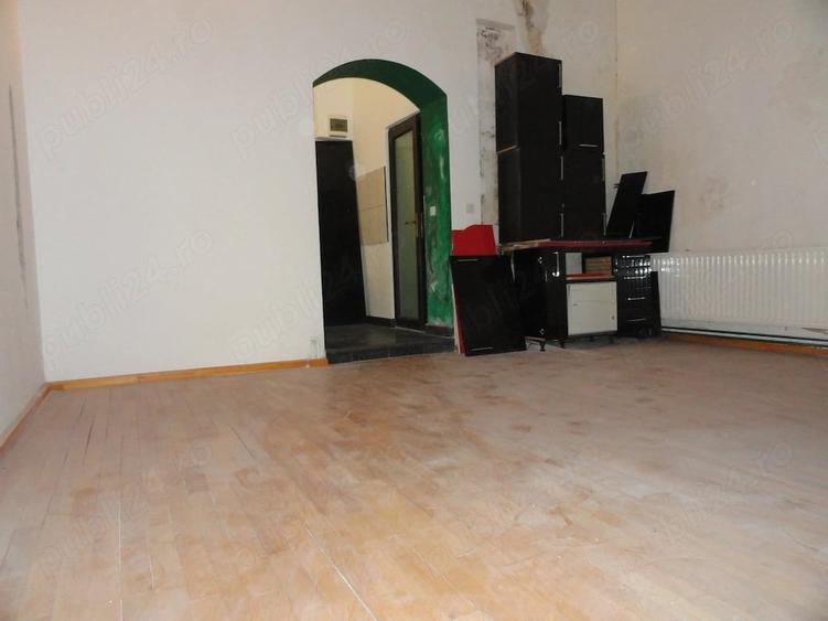 Spațiu comercial, de 70 mp, în Central