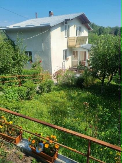 Casă cu 3 camere în Băbana