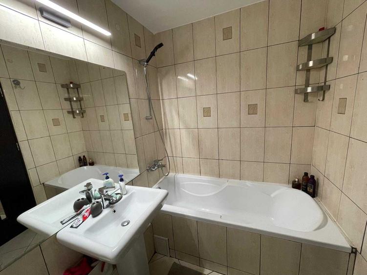 Apartament cu 2 camere decomandat în Pantelimon
