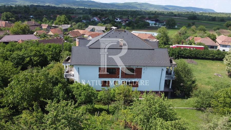 Casă cu 12 camere cu Canalizare în Gheghie