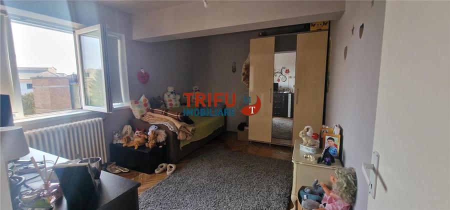 Garsonieră decomandată, mobilată în Ampoi 1