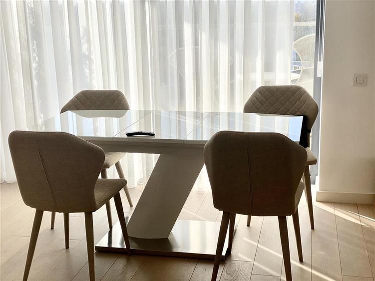 Apartament cu 3 camere decomandat, mobilat în Herăstrău