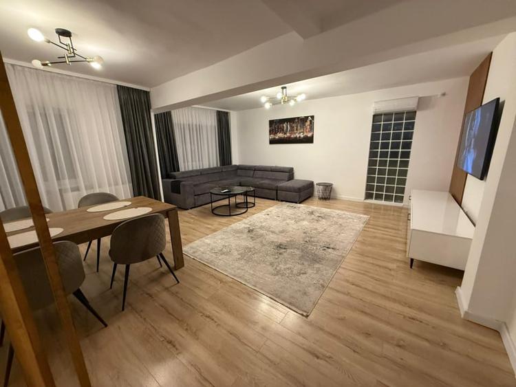 Apartament cu 3 camere decomandat, mobilat în Ultracentral — fotografia 1