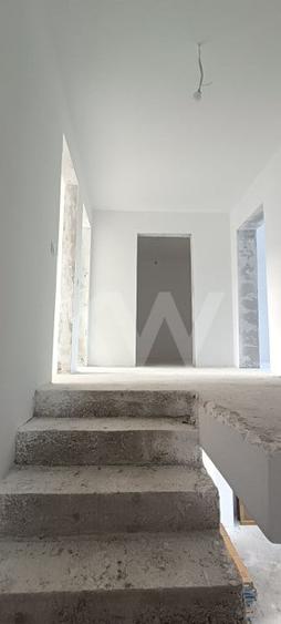 Duplex cu 4 camere cu Canalizare în Rășinari