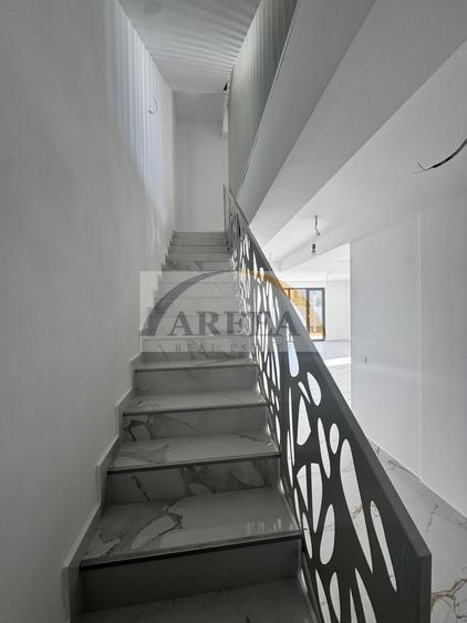 Vila 5 camere Otopeni Central-bucatarie si finisaje incluse - 17