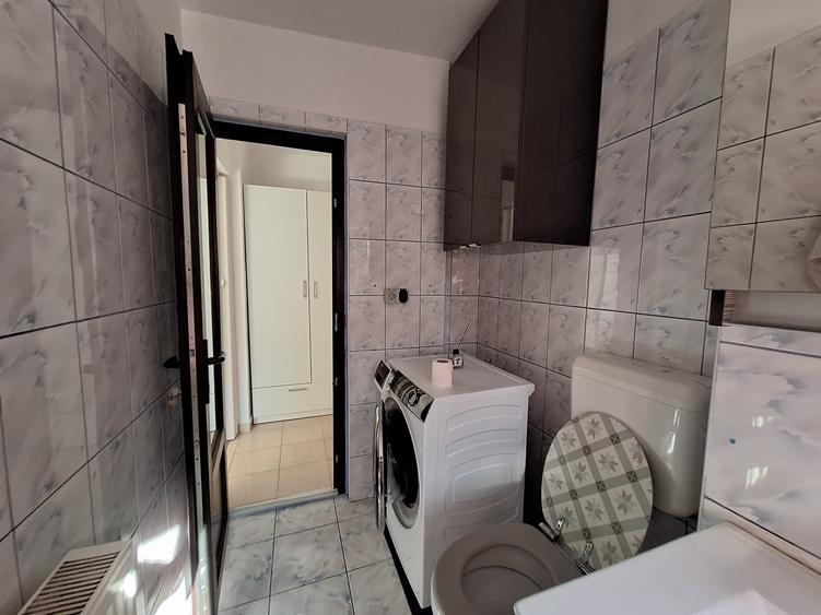 Apartament cu 3 camere semidecomandat, mobilat în Freidorf