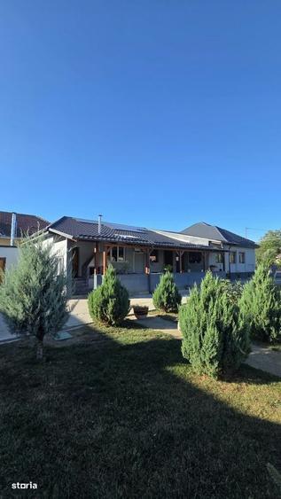 Casă cu 4 camere în Amați
