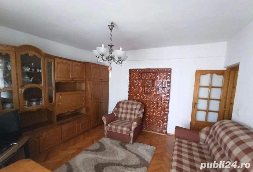 Apartament cu 2 camere decomandat în Ilișești