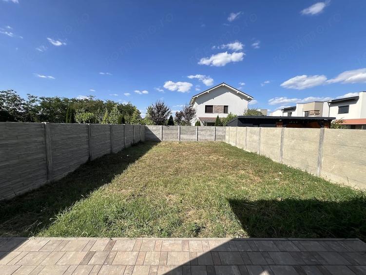 Casă cu 4 camere cu Teren 333 Mp în Giroc