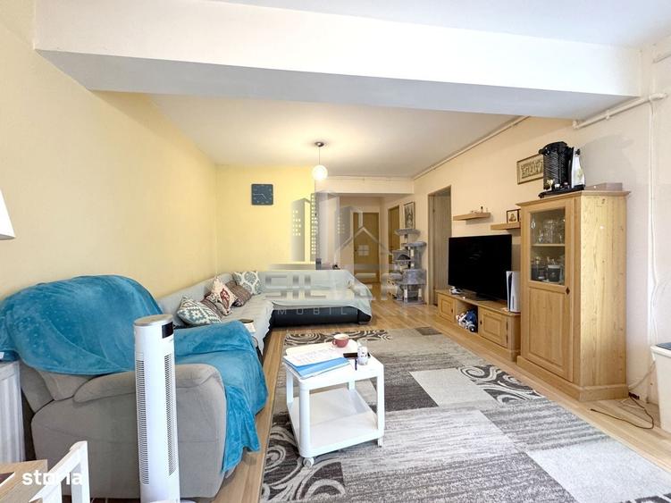 Apartament cu 3 camere în Zorilor