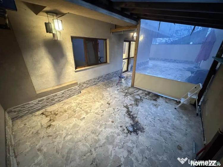 Apartament cu 2 camere decomandat în Casa de Cultură