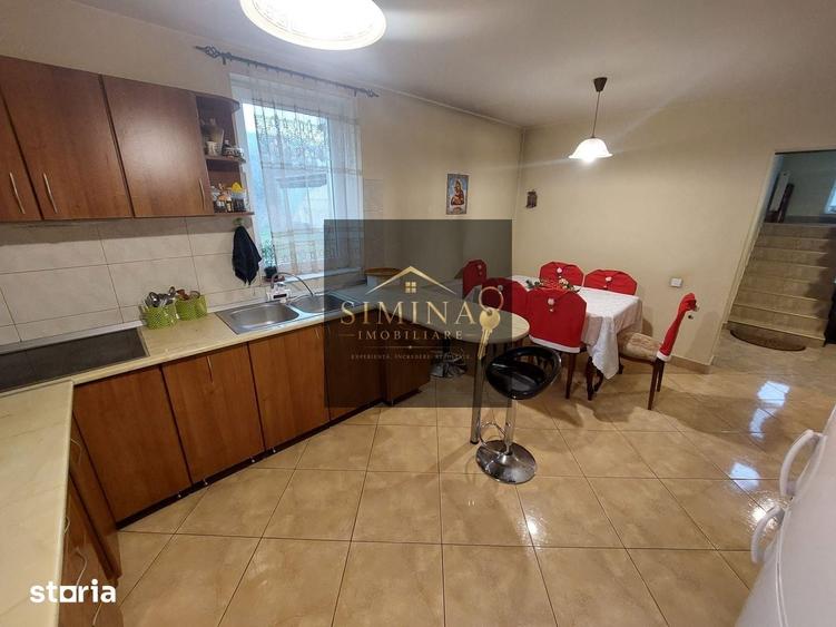 Casă cu 5 camere cu Teren 1700 Mp în Unirii