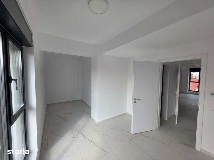 Apartament cu 4 camere în Aviației