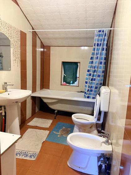 Casă cu 4 camere cu Teren 2300 Mp în Torontalului
