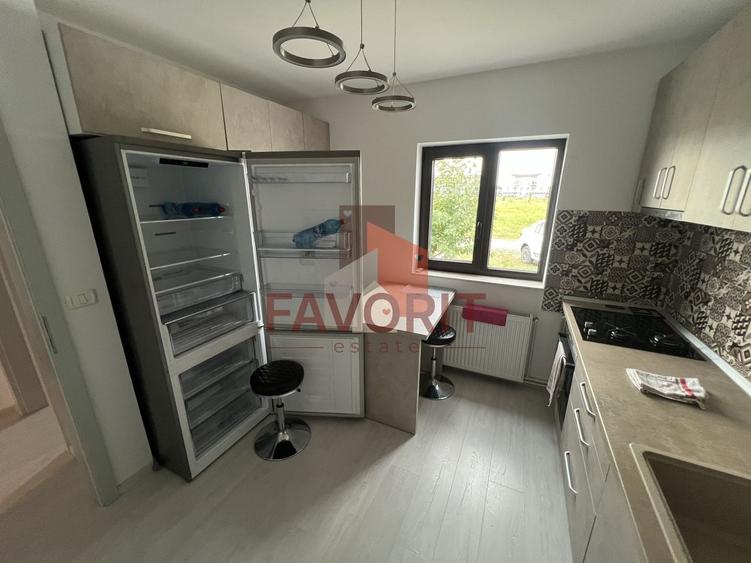 Duplex cu 4 camere cu Canalizare în Giroc