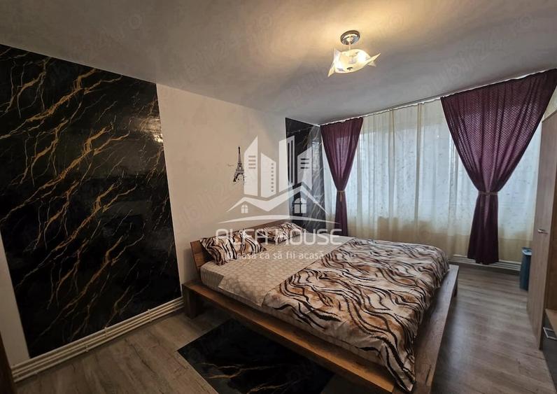 Garsonieră decomandată în Central