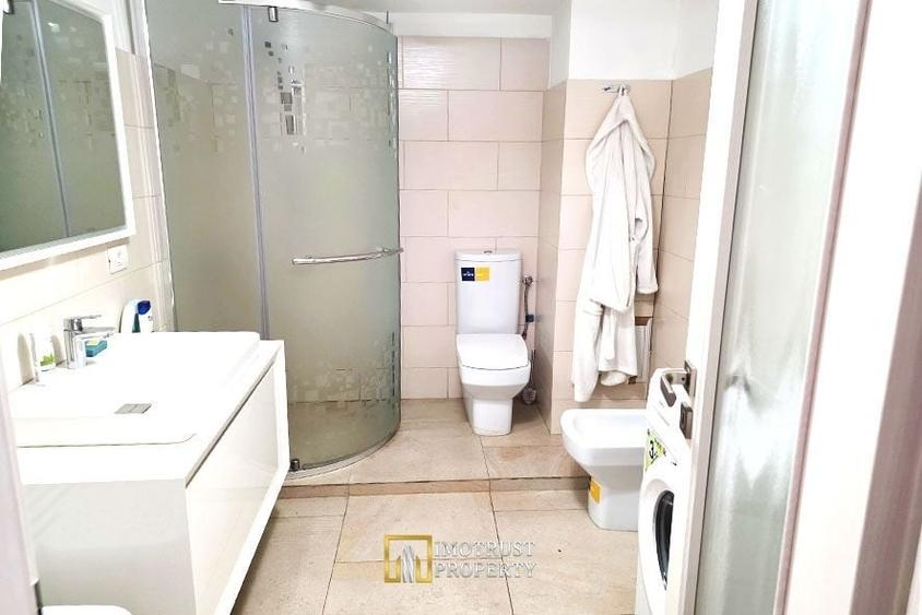 Apartament cu 5 camere decomandat în Ultracentral