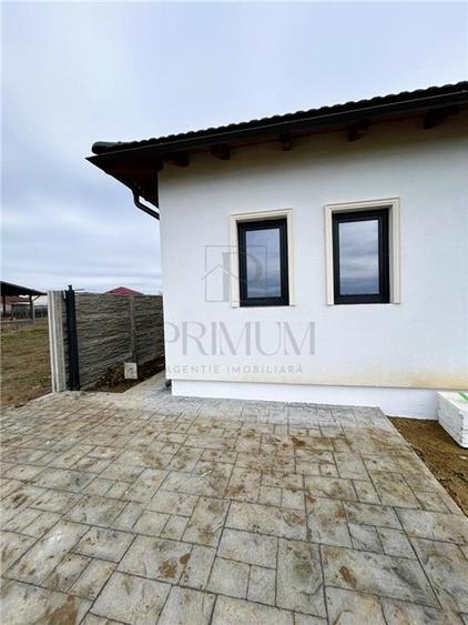 Duplex cu 3 camere cu Teren 350 Mp în Șag