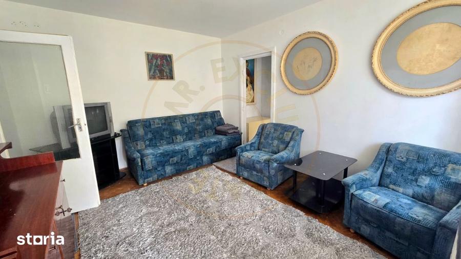 Apartament cu 2 camere, mobilat în Central