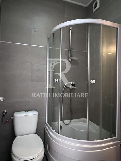 Apartament cu 3 camere decomandat, mobilat în Calea Aradului