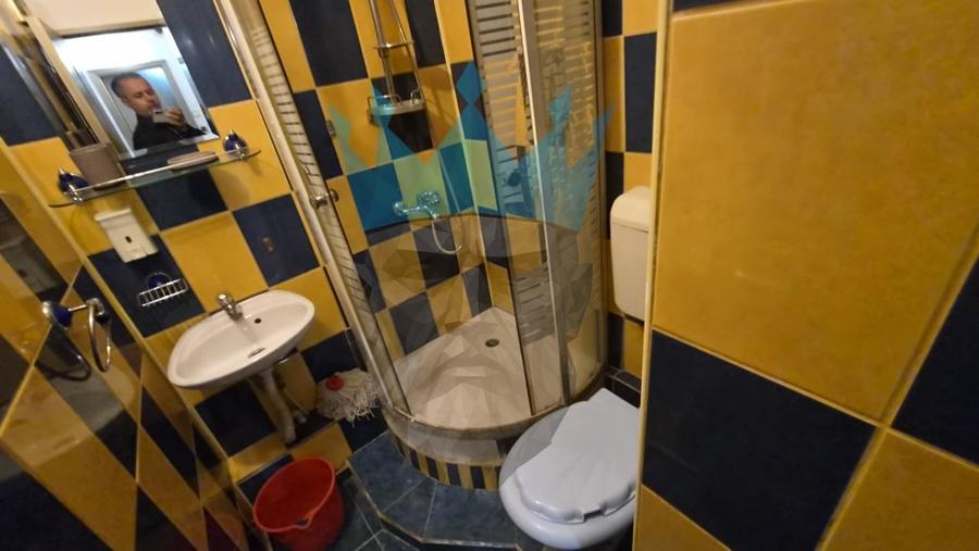 Apartament cu 2 camere decomandat, mobilat în Vitan