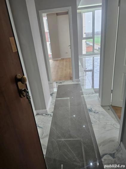 Apartament cu 3 camere decomandat în Torontalului