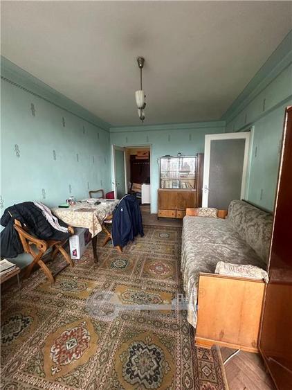 Apartament cu 3 camere decomandat în Centru Civic