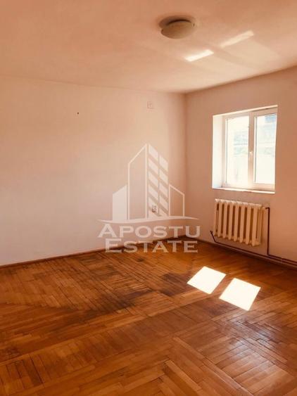 Casă cu 4 camere cu Teren 269 Mp în Simion Bărnuțiu