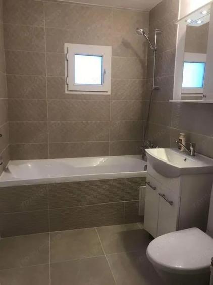 Apartament cu 3 camere decomandat în Regie