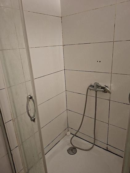 Garsonieră decomandată în Brâncoveanu