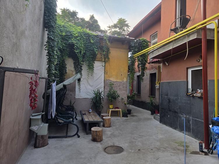Casă cu 2 camere în Eminescu