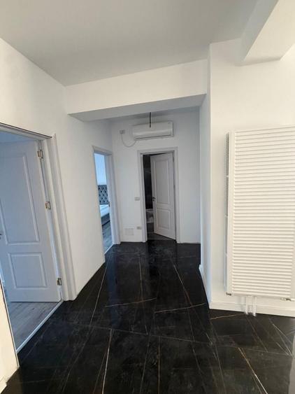 Apartament cu 3 camere în Popoveni