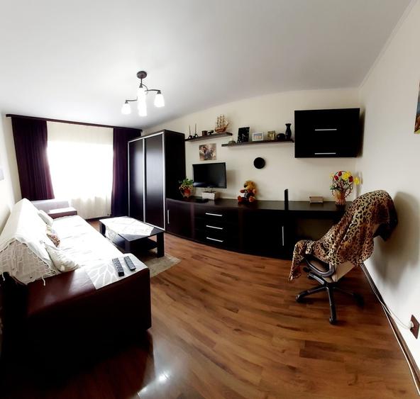 Apartament cu 2 camere decomandat în Fălticeni