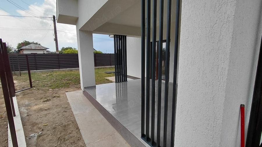 Casă cu Teren 350 Mp în Bradu