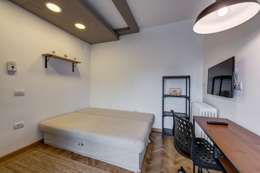 Apartament cu 3 camere, mobilat în P-ța Romană