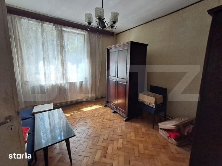 Apartament cu 2 camere semidecomandat în Aleea Carpați