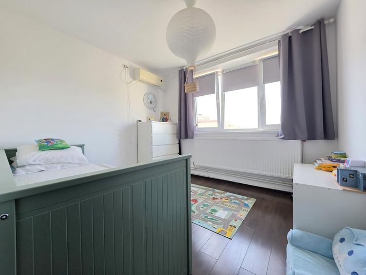 Apartament cu 4 camere în Giurgiului