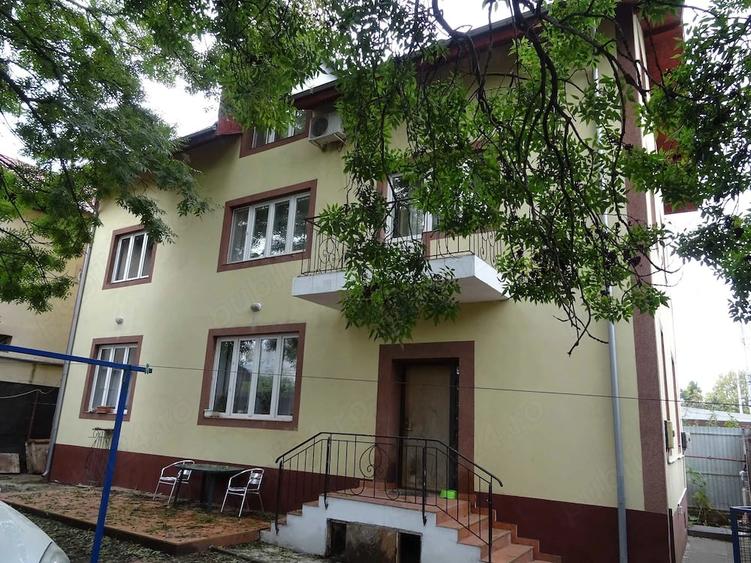 Casă cu 3 camere cu Teren 294 Mp în Rahova