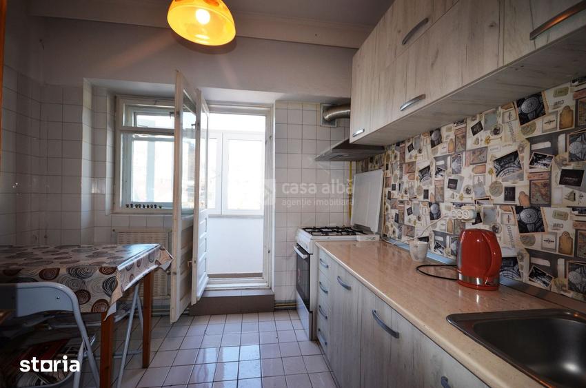 Apartament cu 4 camere decomandat în Gară