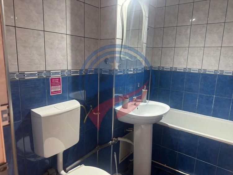 Apartament cu 2 camere decomandat în Rovine