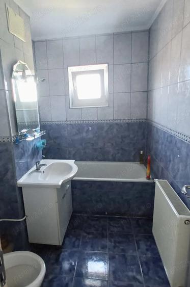 Apartament cu 2 camere decomandat în Mioveni