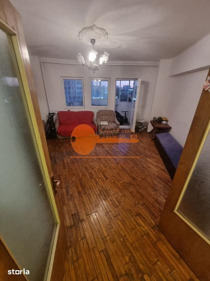 Apartament cu 3 camere decomandat în Crângași