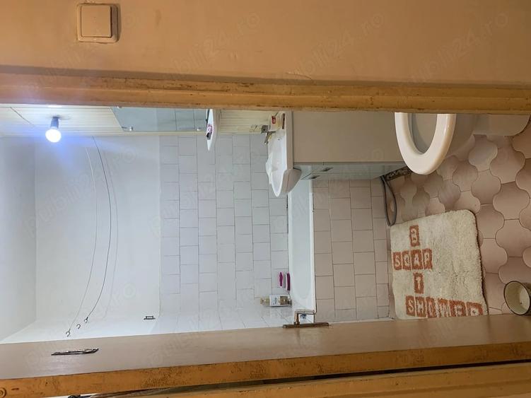 Garsonieră decomandată în Central